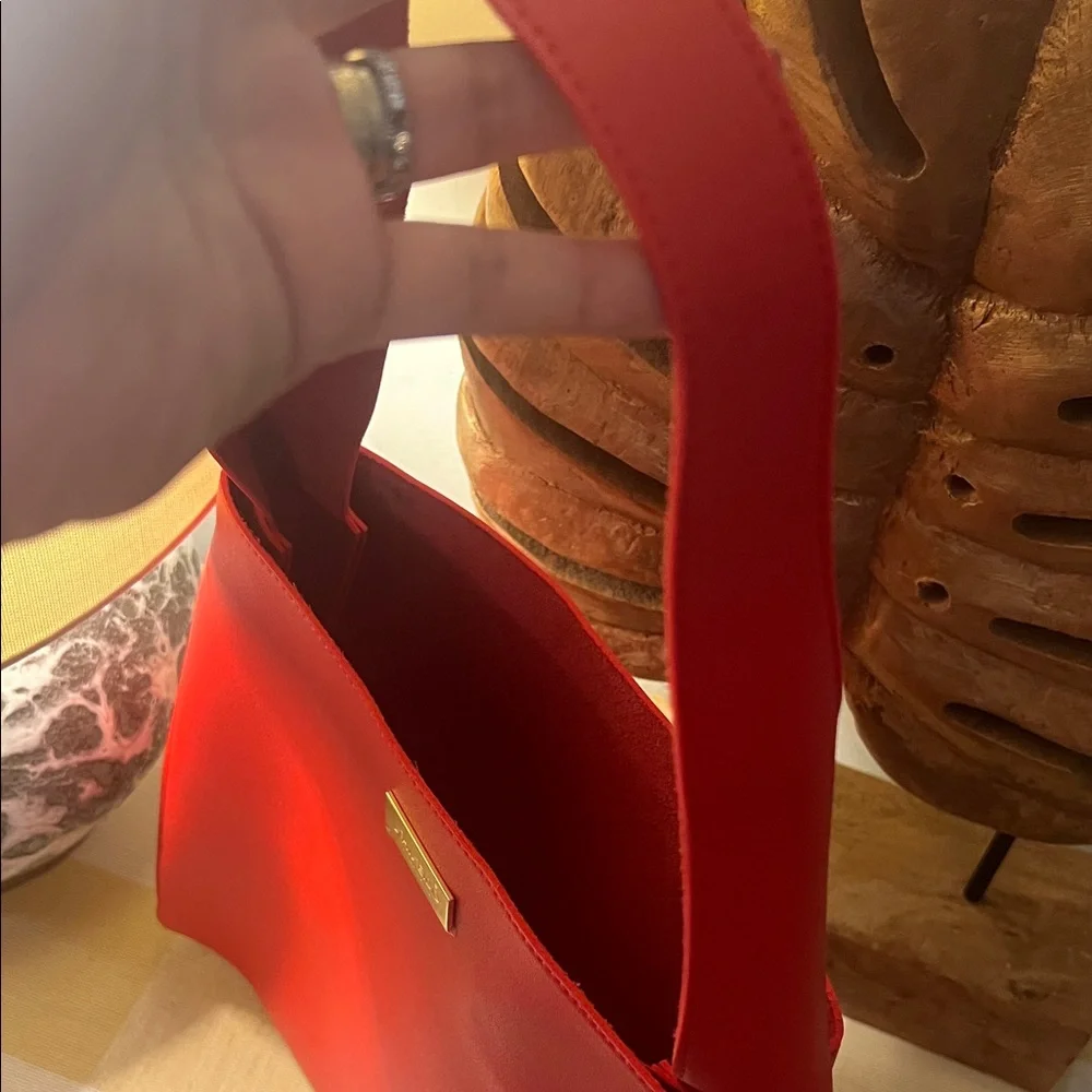 Shiseido Red Hobo Bag - Picture 4 of 15